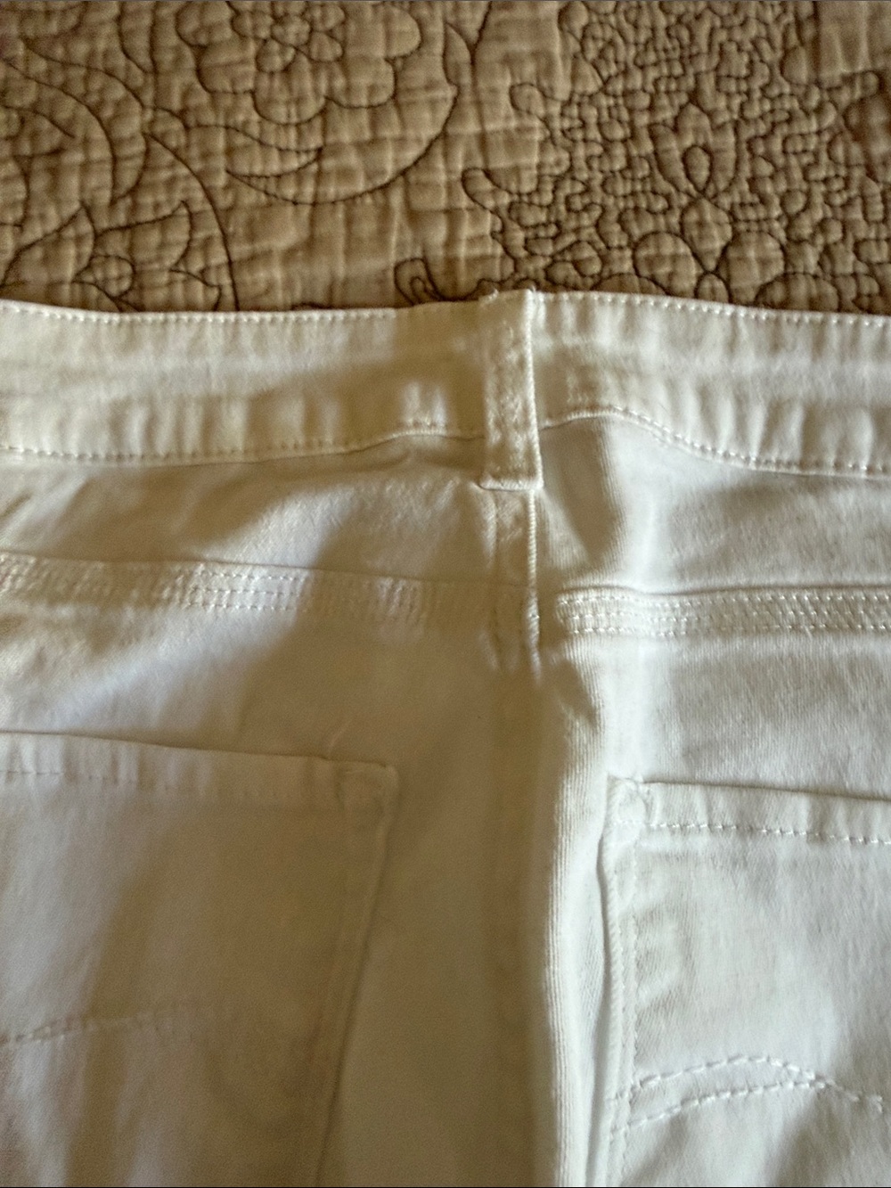 Lee White Cropped Jeans - Women - Picture 9 of 10